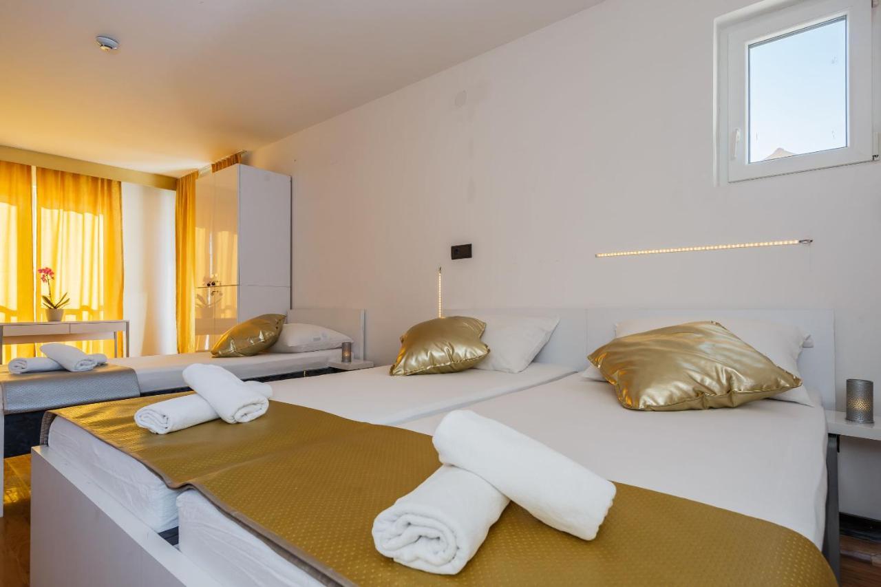 All Saints Suites B&B Kastela Kaštel Štafilić Buitenkant foto